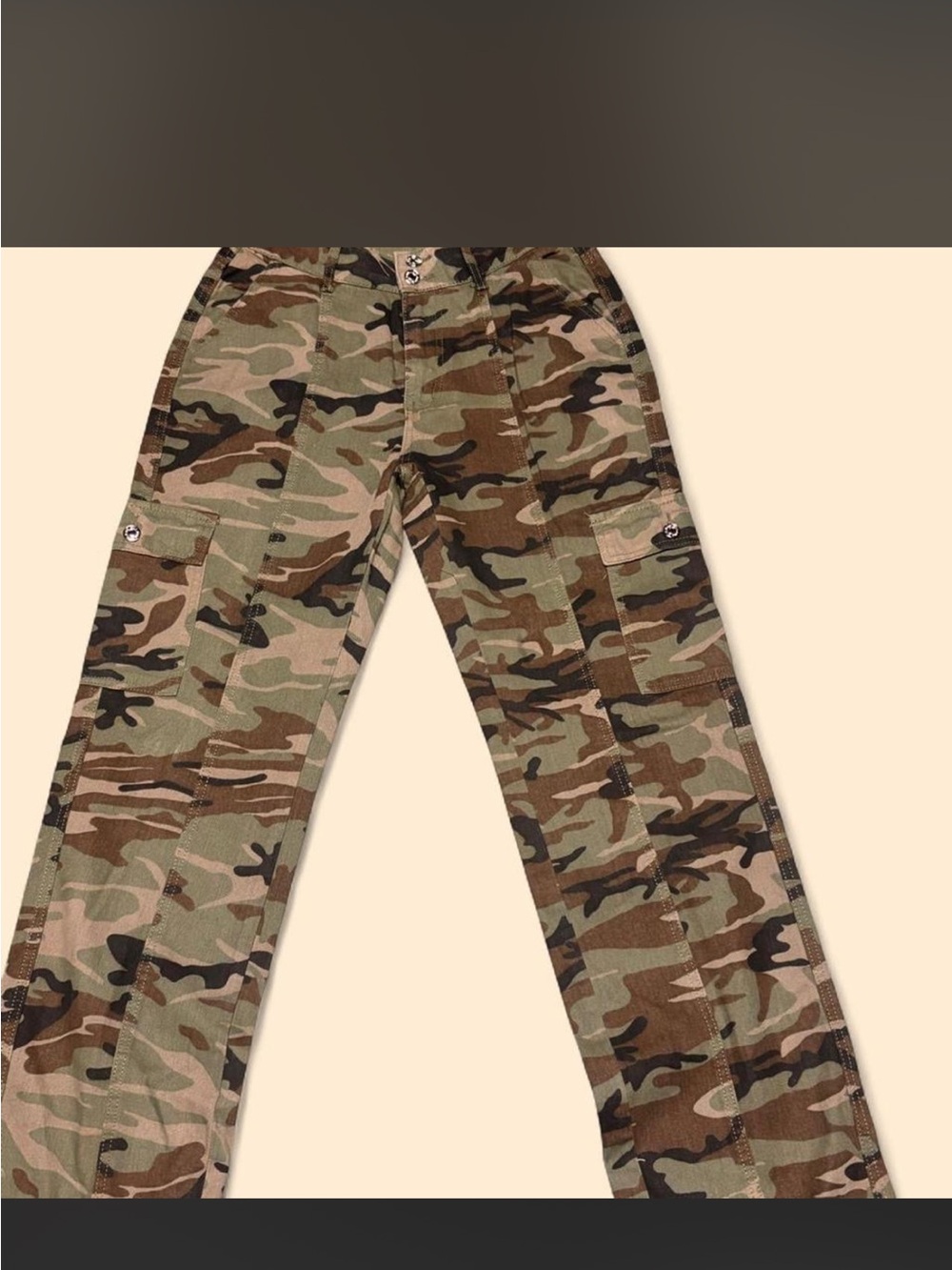 Women’s Camo Cargo Pants - Green Camo size medium